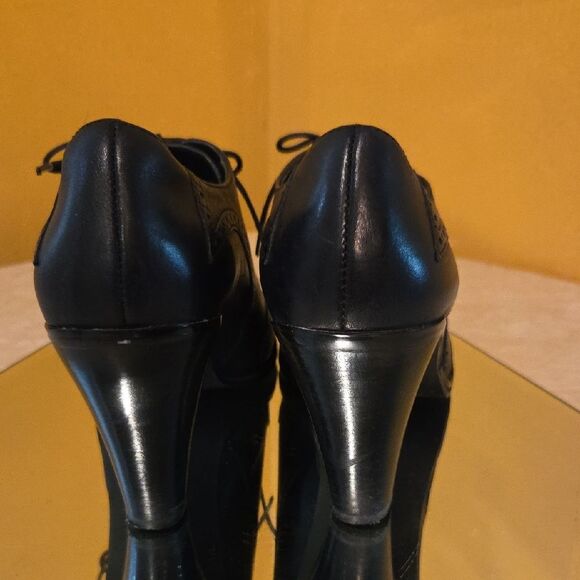 Chadwicks Black Ankle Booties - Picture 4 of 12